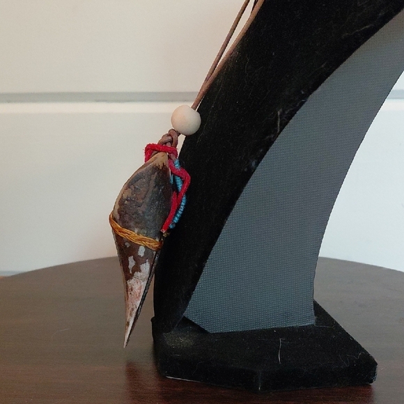 Handcrafted Bone Pendant Necklace with Red Accent - Picture 5 of 9